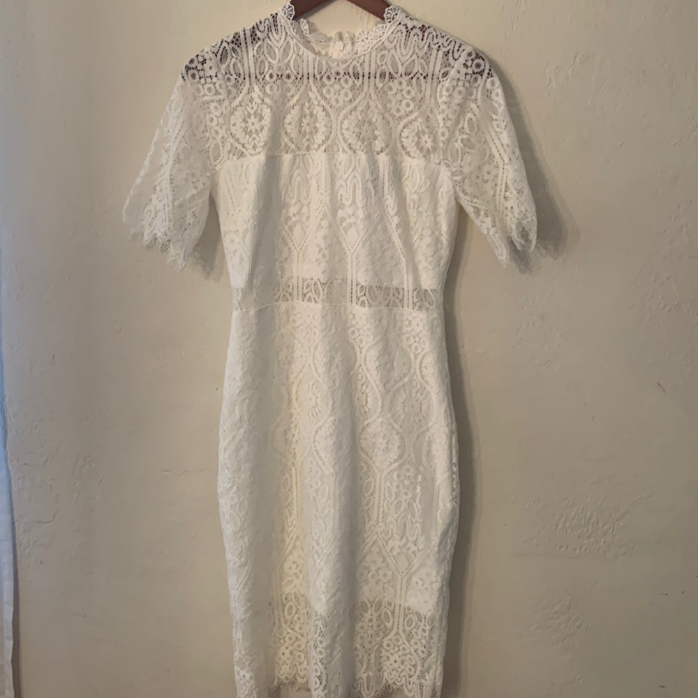 Lulus remarkable lace sheath dress size M